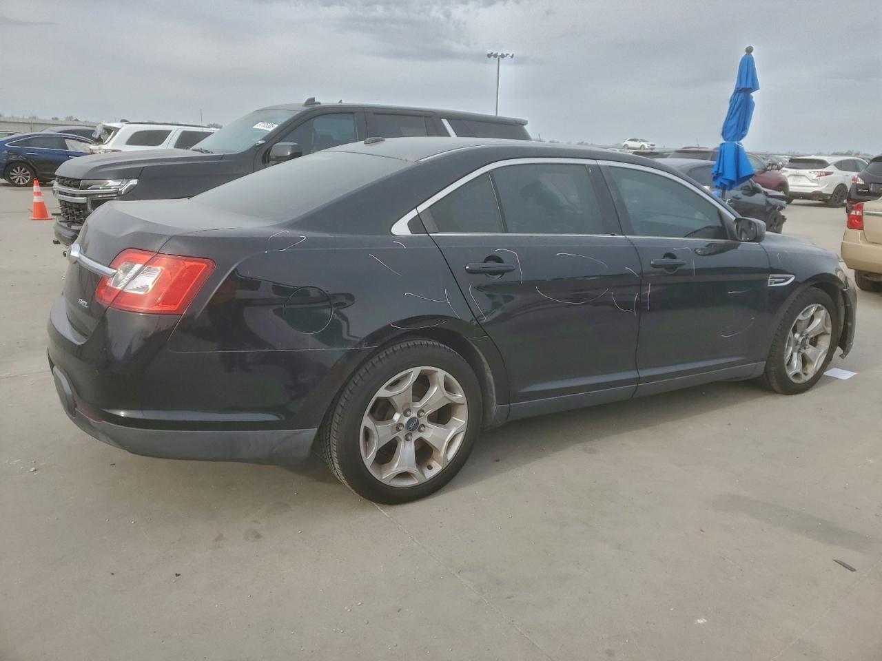 2012 FORD TAURUS SEL photo 5