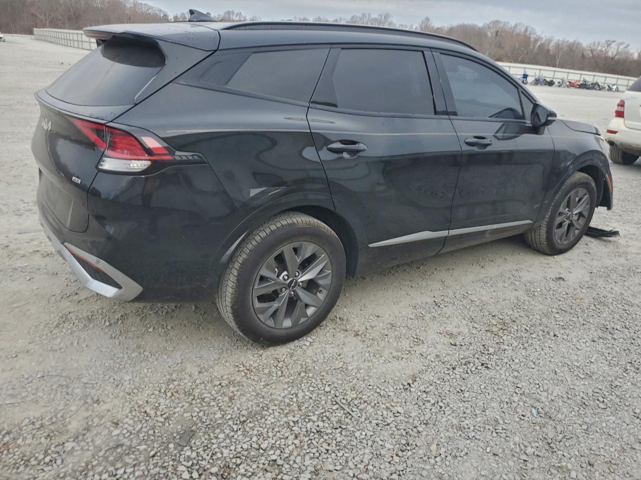 2023 KIA SPORTAGE SX photo 3