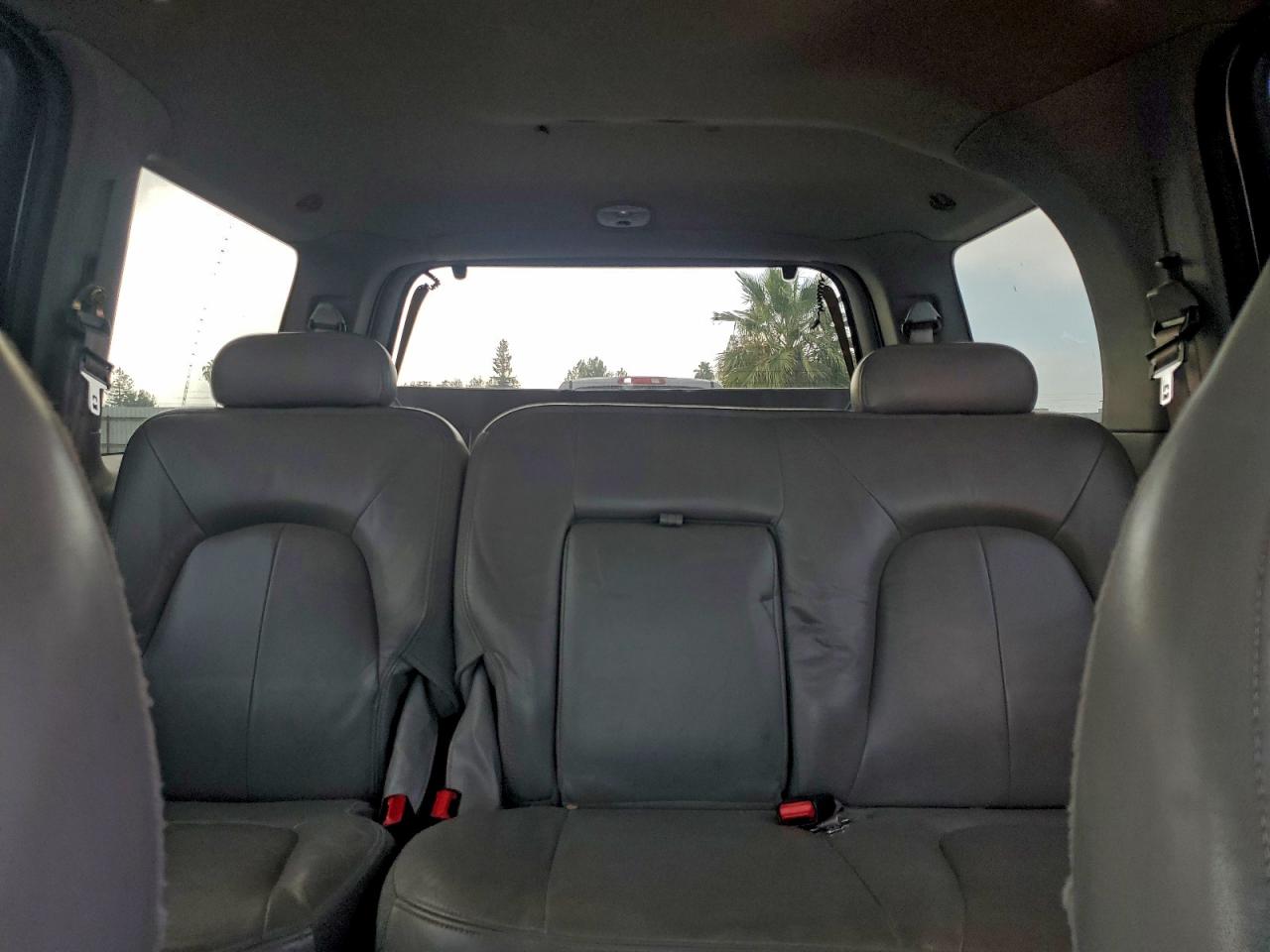 2001 FORD EXPEDITION XLT photo 28