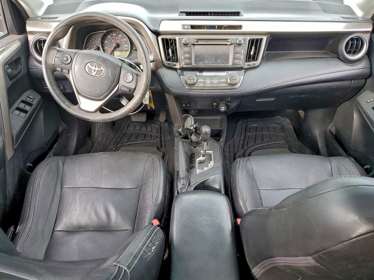 2013 TOYOTA RAV4 XLE photo 8