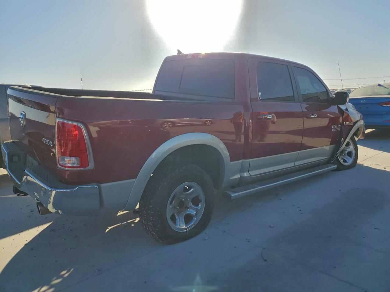 2014 RAM 1500 LARAMIE photo 3