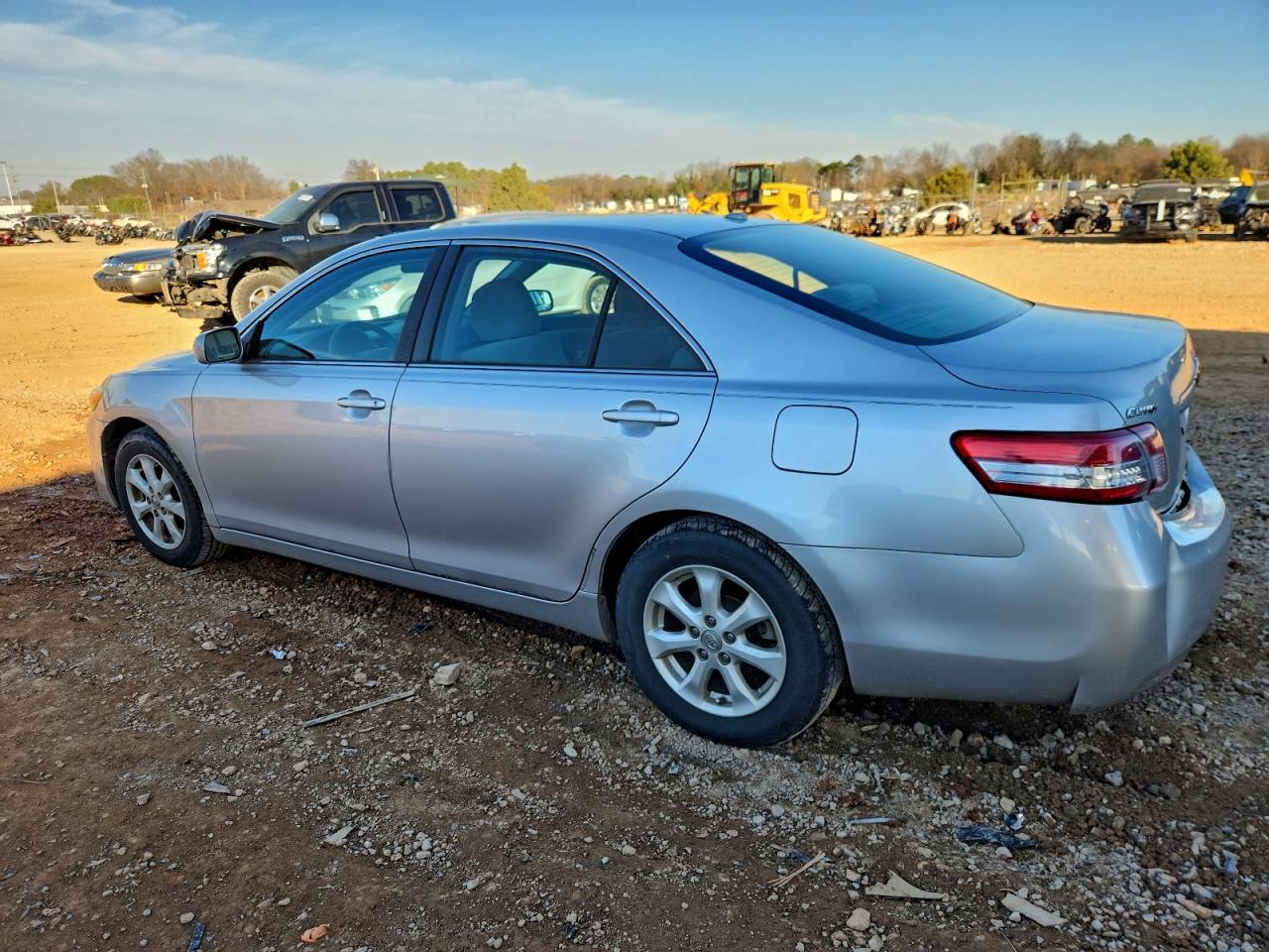 2010 TOYOTA CAMRY BASE photo 2