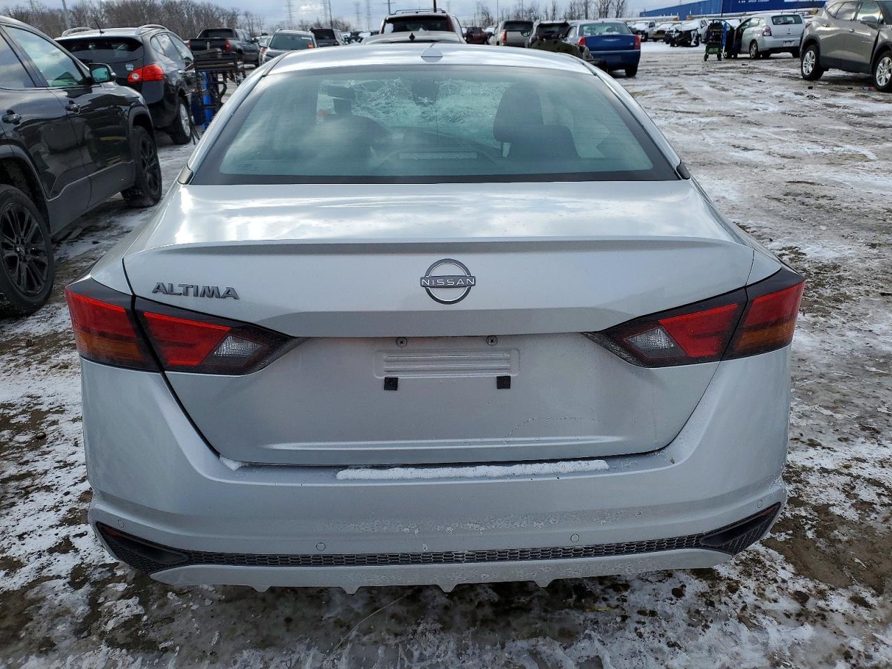 2025 NISSAN ALTIMA SV photo 6