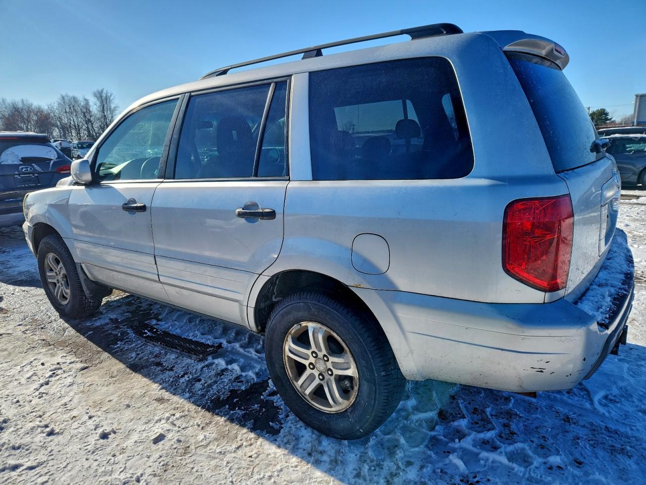 2004 HONDA PILOT EX photo 2