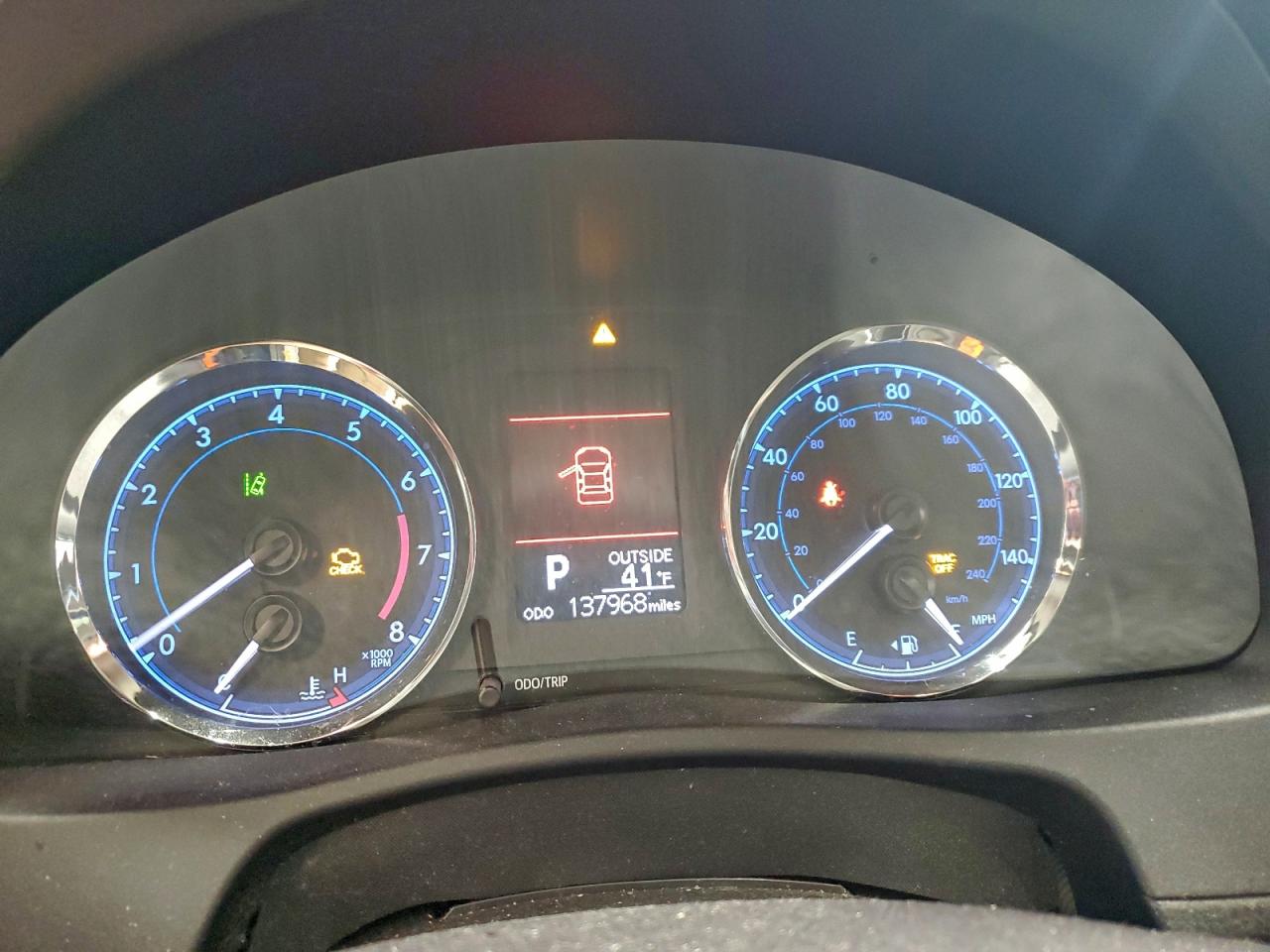 2019 TOYOTA COROLLA L photo 9
