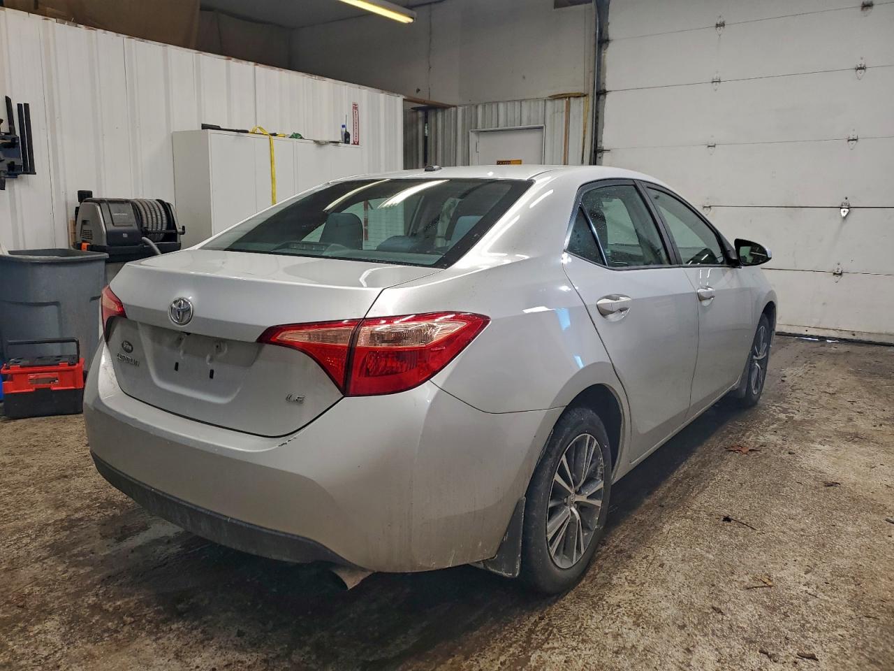 2019 TOYOTA COROLLA L photo 3