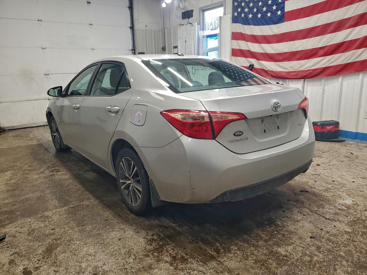 2019 TOYOTA COROLLA L photo 2