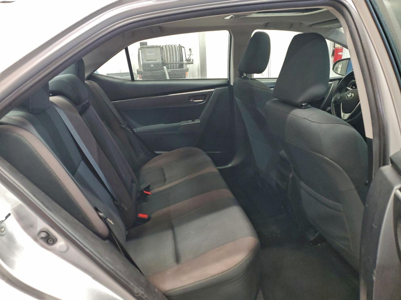 2019 TOYOTA COROLLA L photo 10