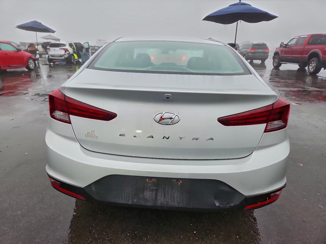2020 HYUNDAI ELANTRA SE photo 6