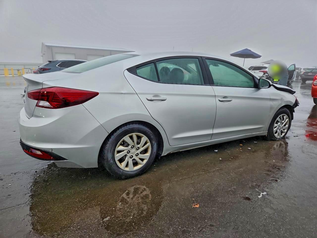 2020 HYUNDAI ELANTRA SE photo 3