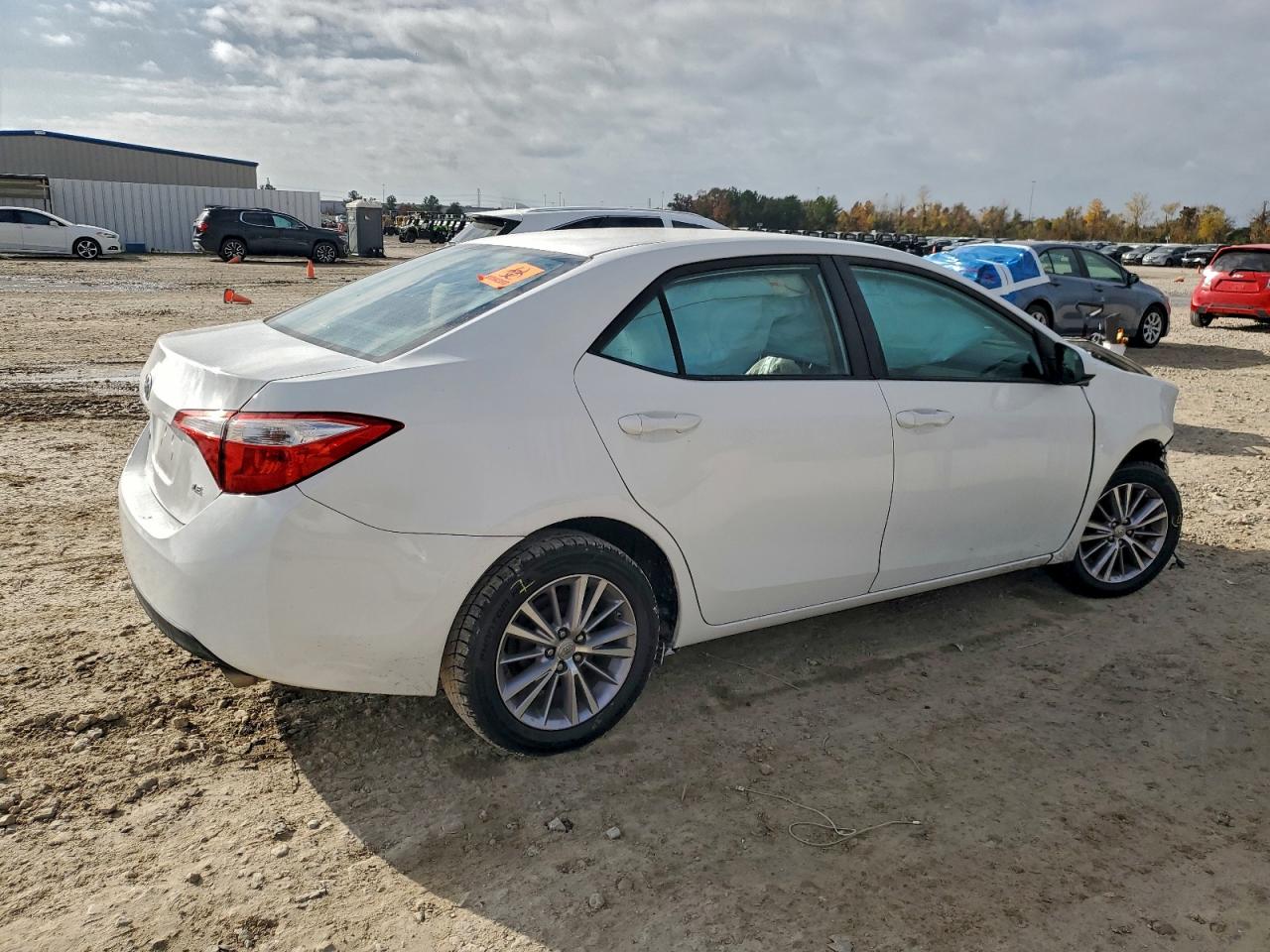 2015 TOYOTA COROLLA L photo 7