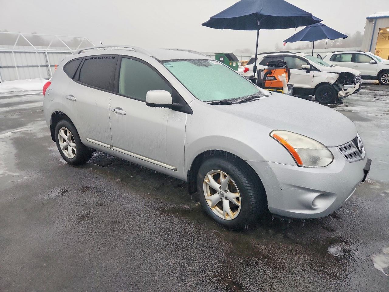 2011 NISSAN ROGUE S photo 4