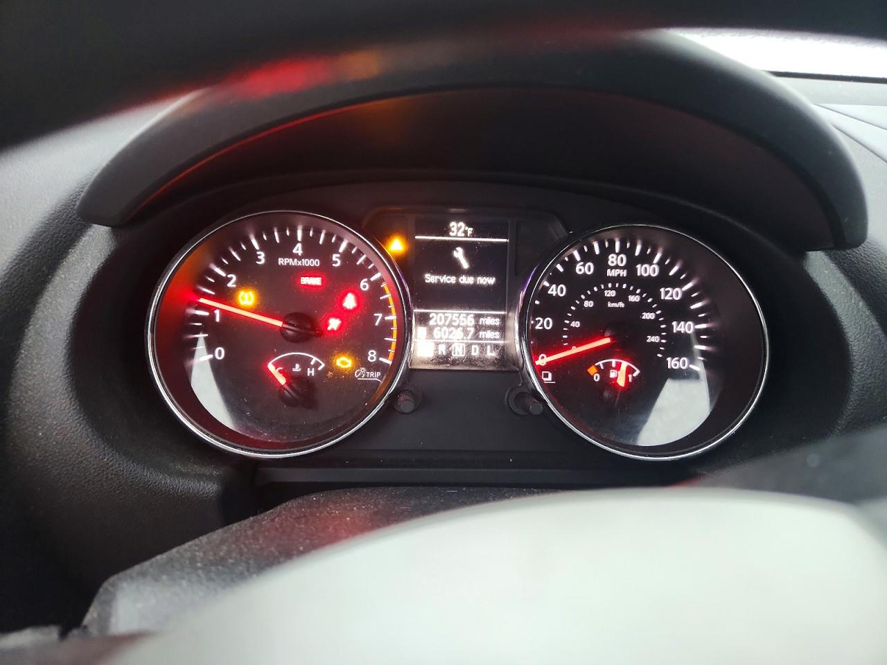 2011 NISSAN ROGUE S photo 9