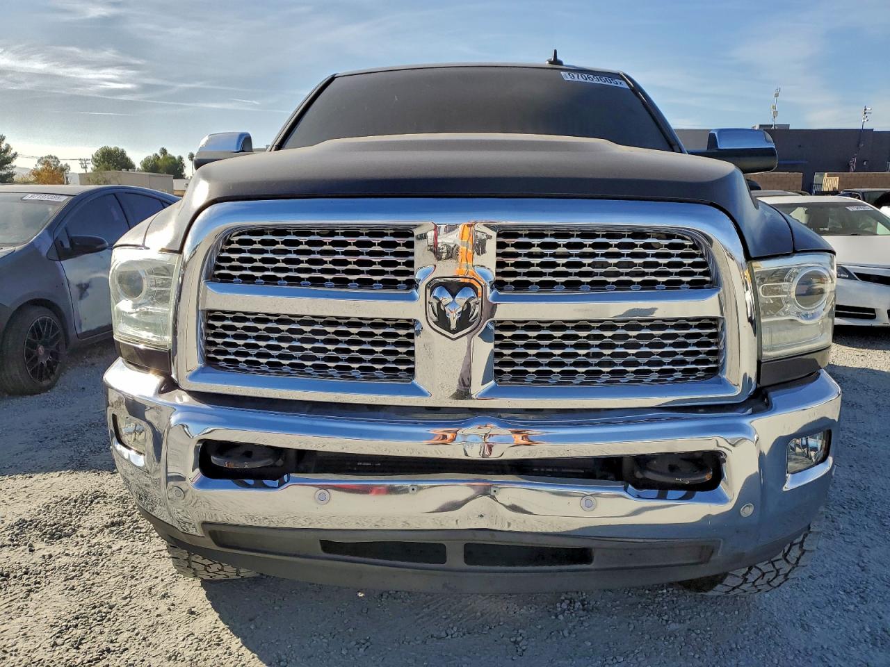 2016 RAM 2500 LARAMIE photo 9