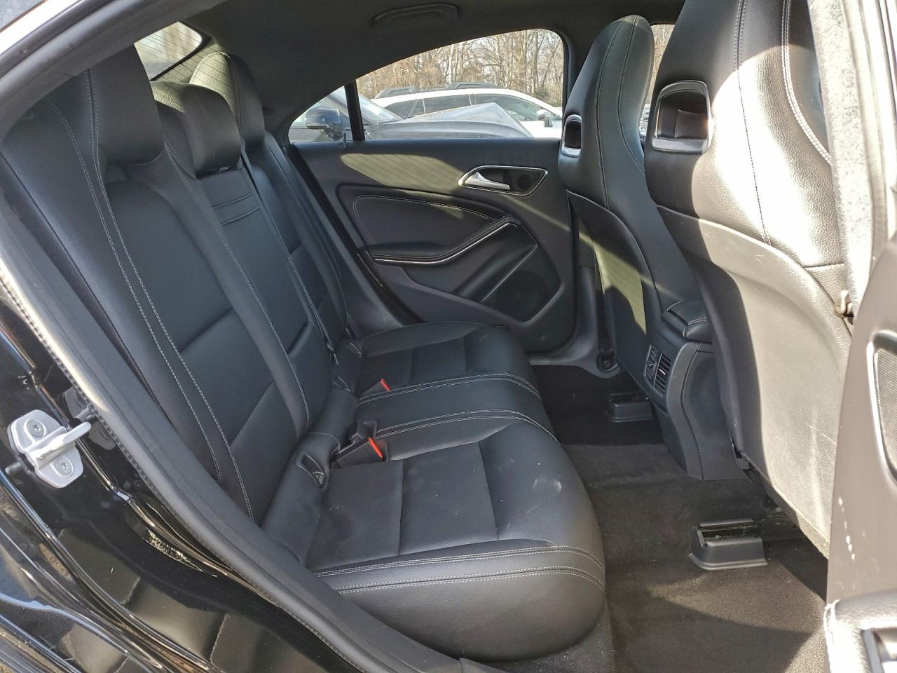 2016 MERCEDES-BENZ CLA 250 photo 10