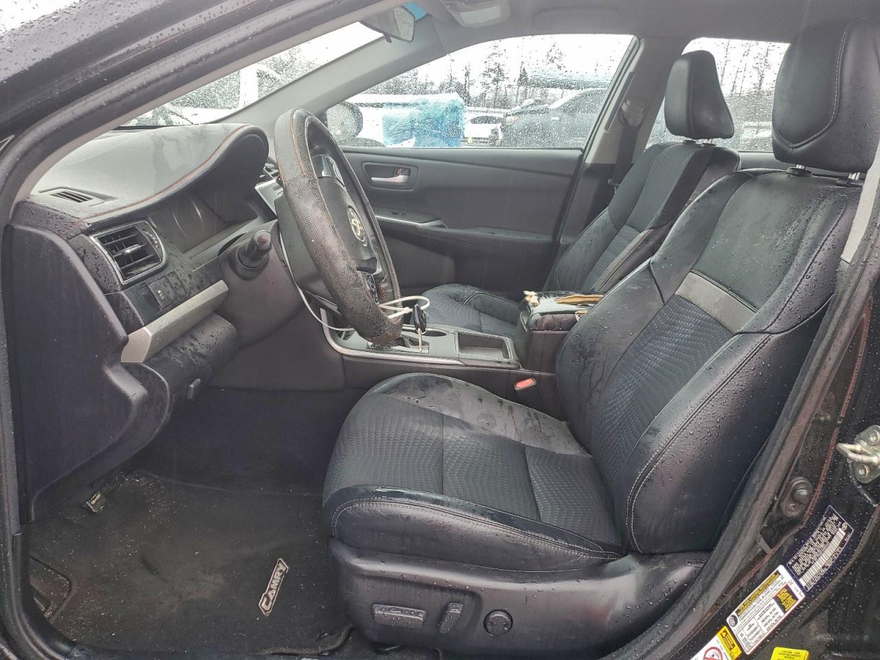 2015 TOYOTA CAMRY LE photo 7