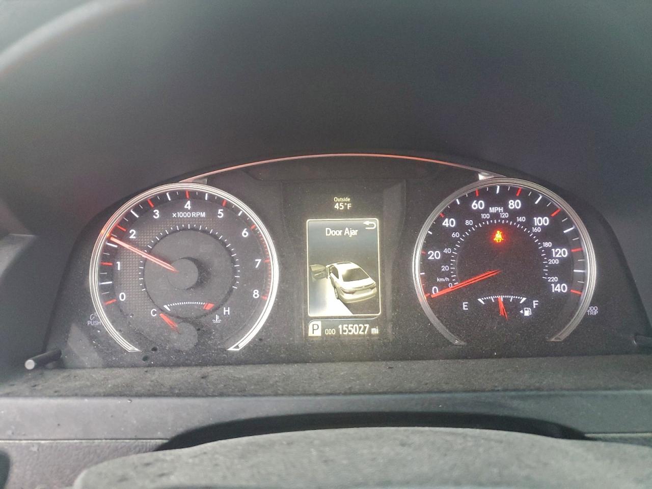 2015 TOYOTA CAMRY LE photo 9