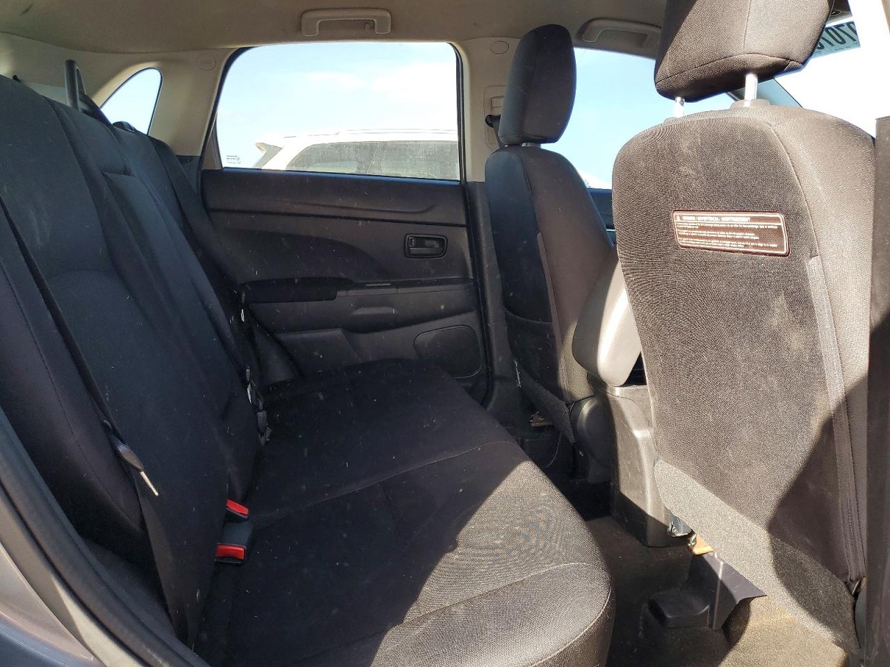 2015 MITSUBISHI OUTLANDER SPORT ES photo 31
