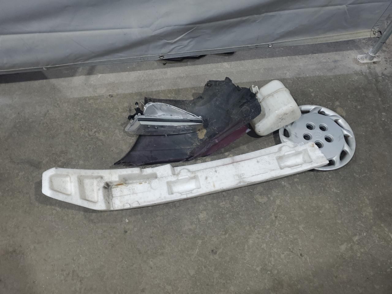 1997 TOYOTA CAMRY CE photo 23