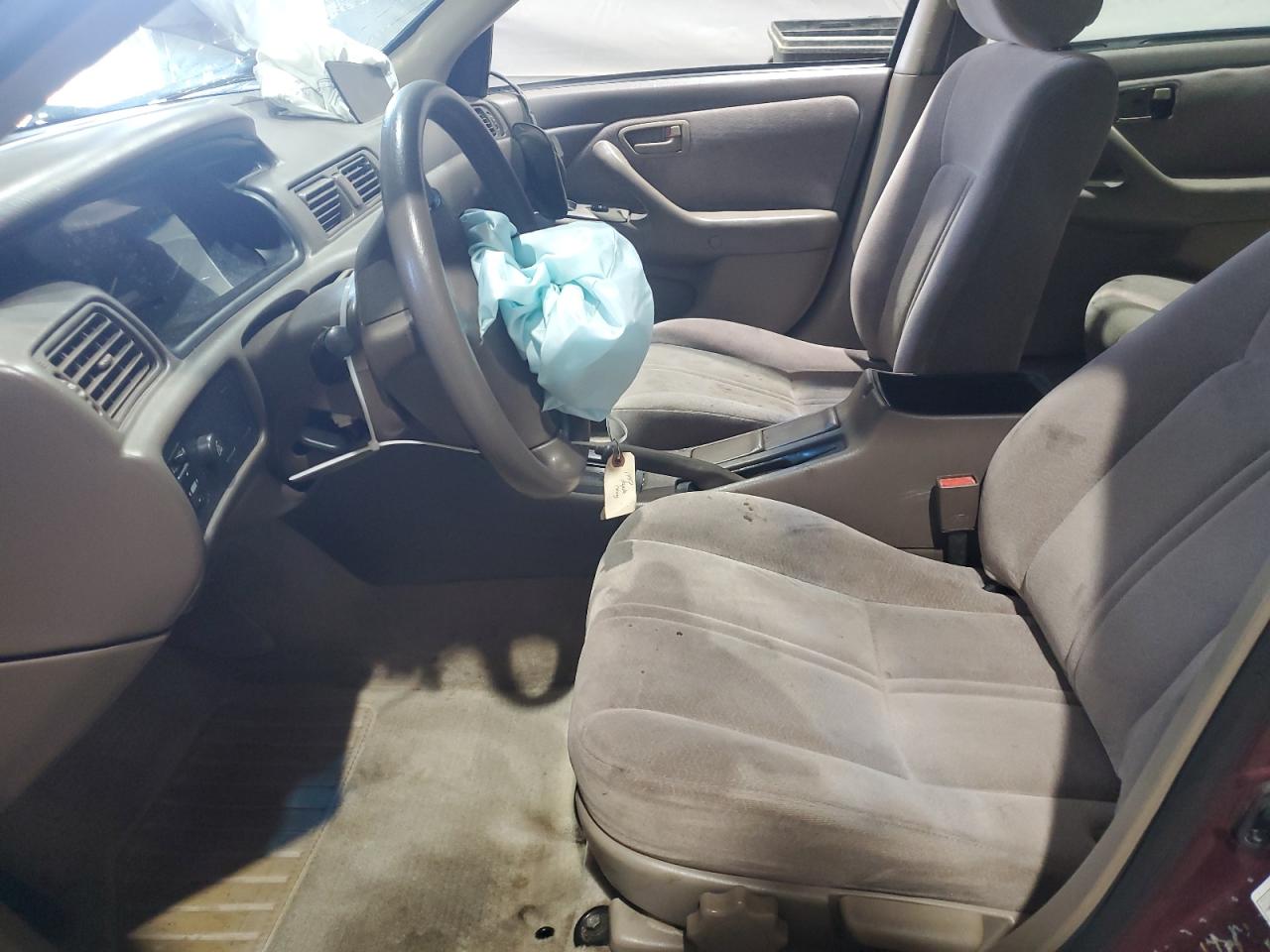 1997 TOYOTA CAMRY CE photo 13