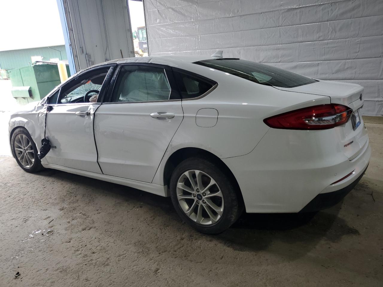 2019 FORD FUSION SE photo 4