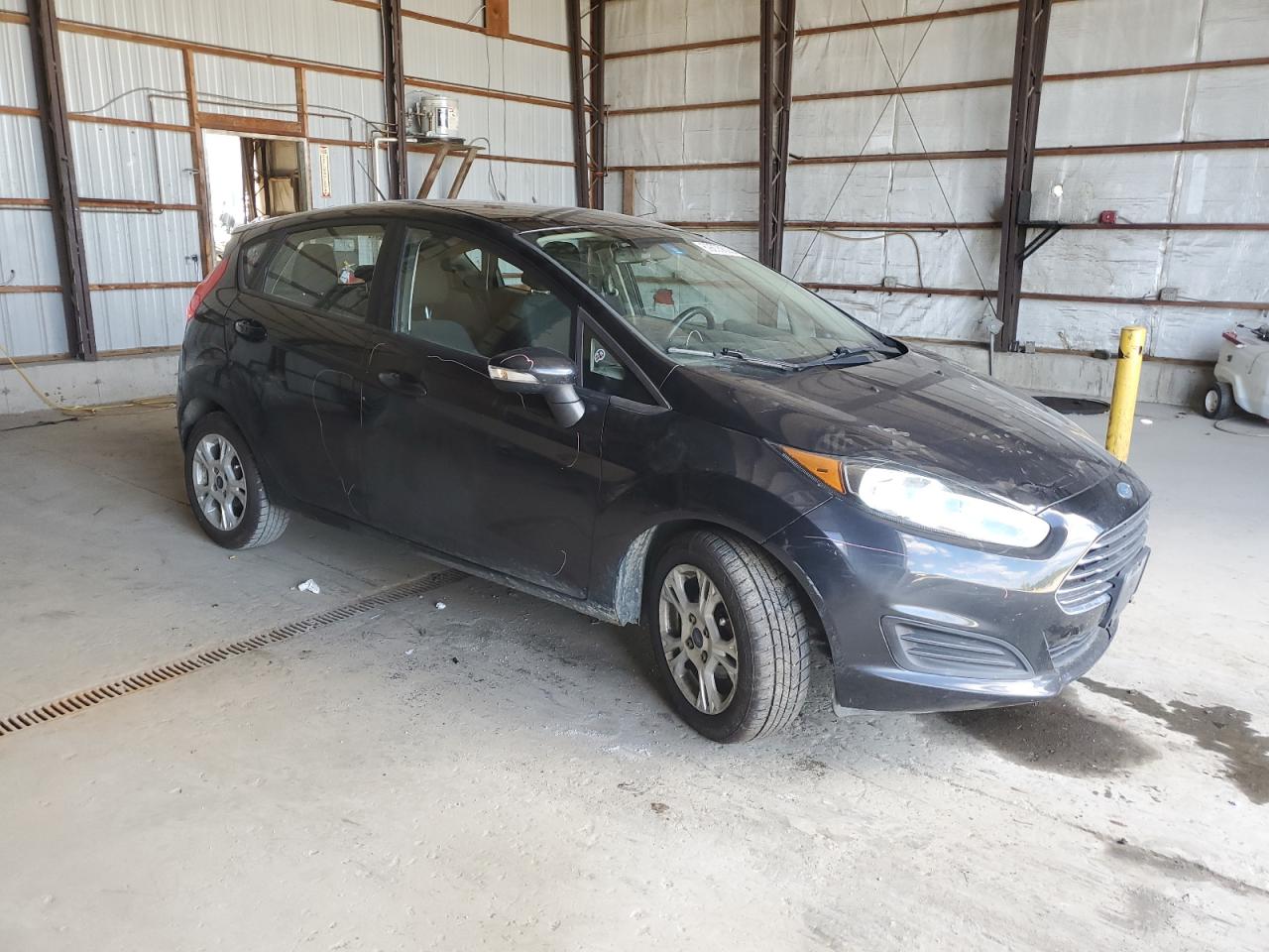 2015 FORD FIESTA SE photo 10
