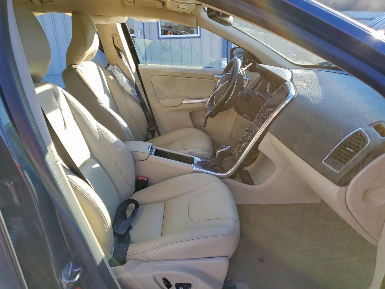 2015 VOLVO XC60 T5 PREMIER+ photo 7