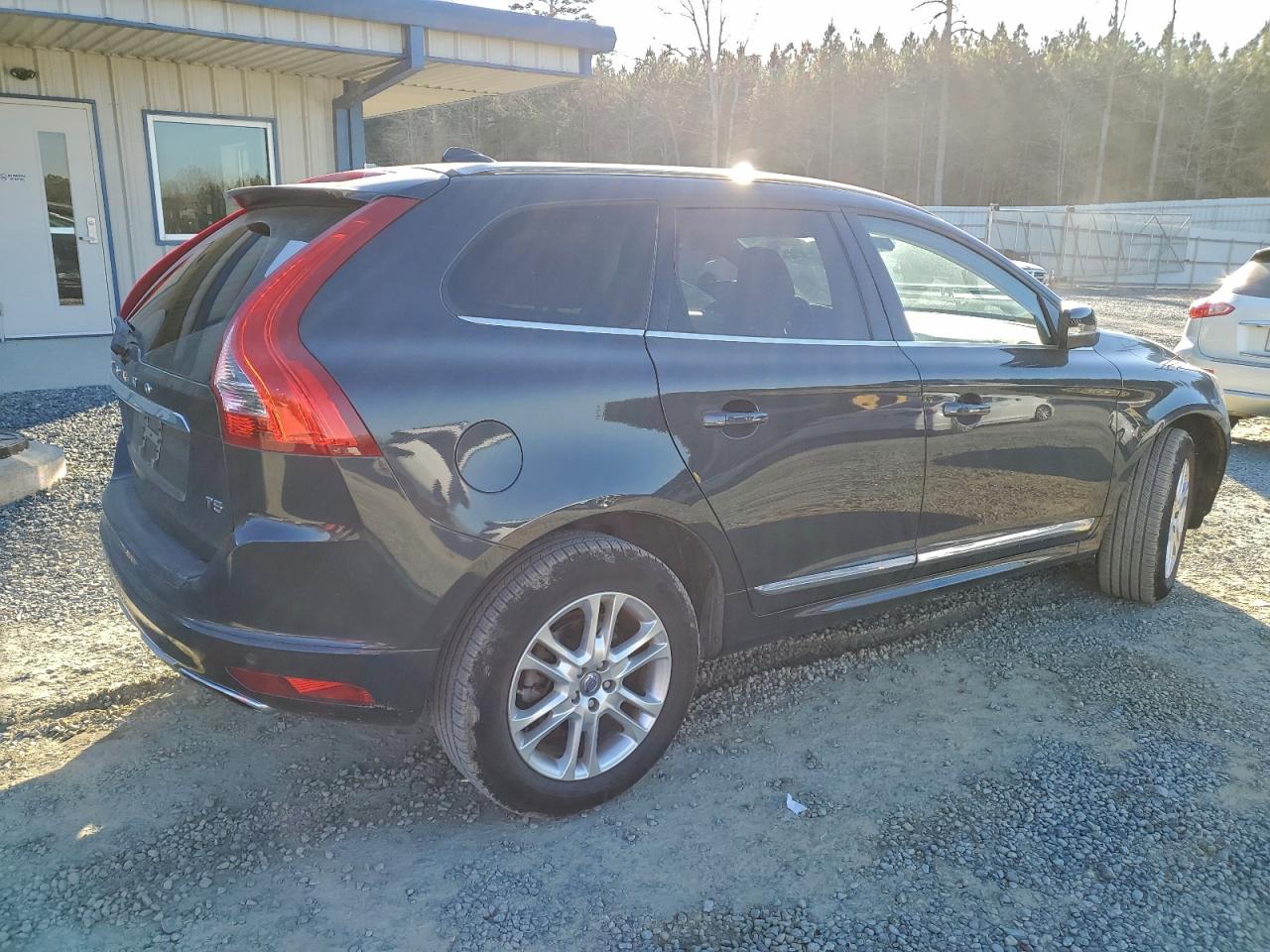 2015 VOLVO XC60 T5 PREMIER+ photo 3