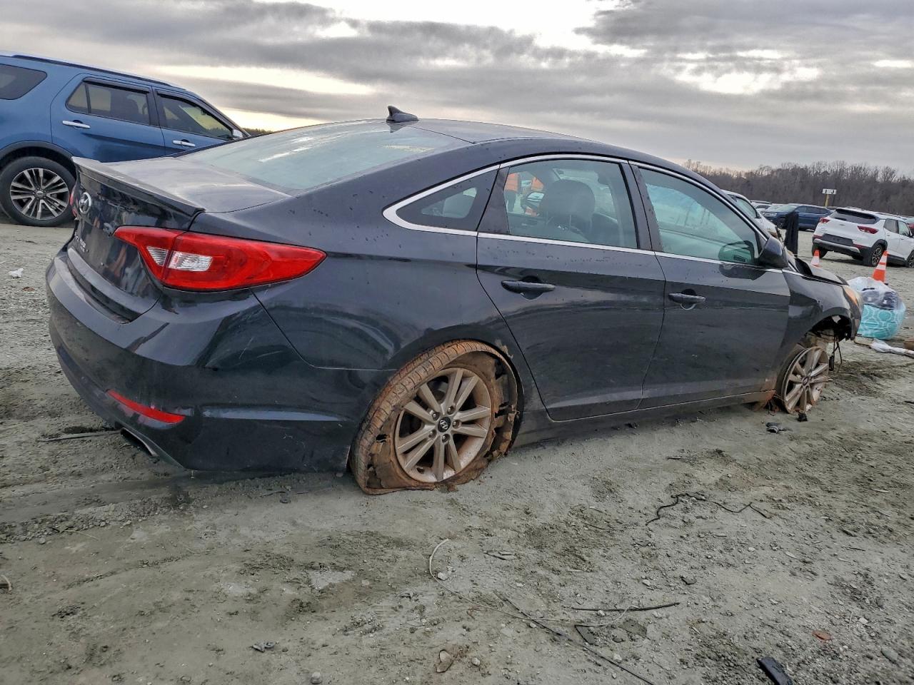 2016 HYUNDAI SONATA SE photo 3