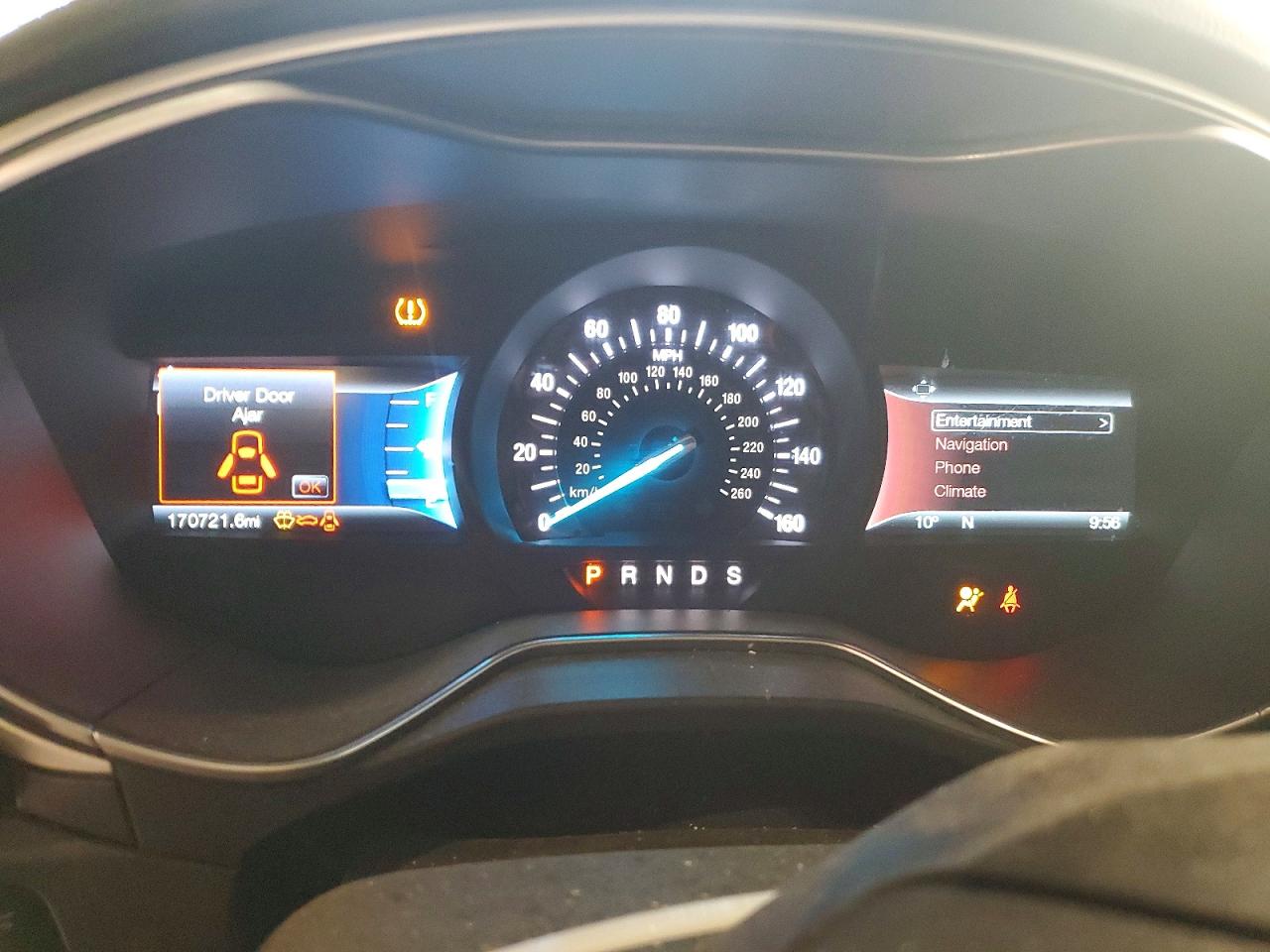 2016 FORD FUSION SE photo 9
