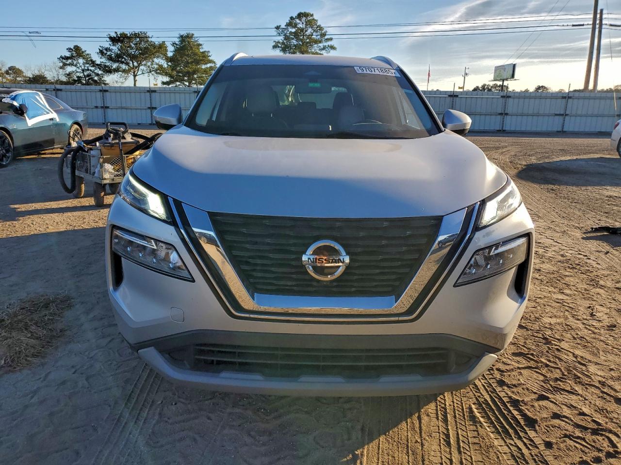 2021 NISSAN ROGUE SV photo 5