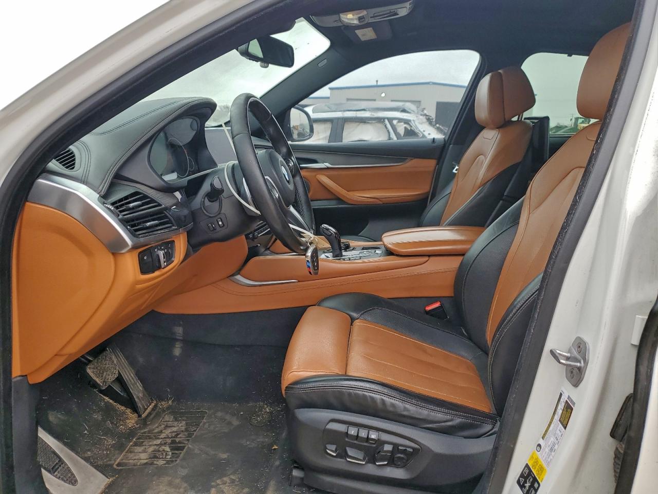 2016 BMW X6 XDRIVE50I photo 7