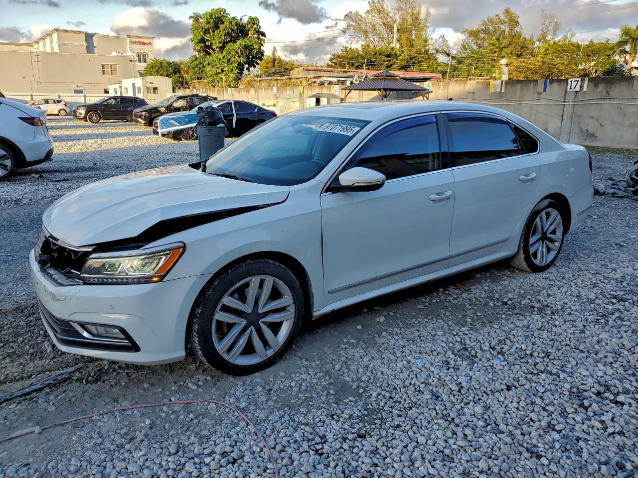 2017 VOLKSWAGEN PASSAT
