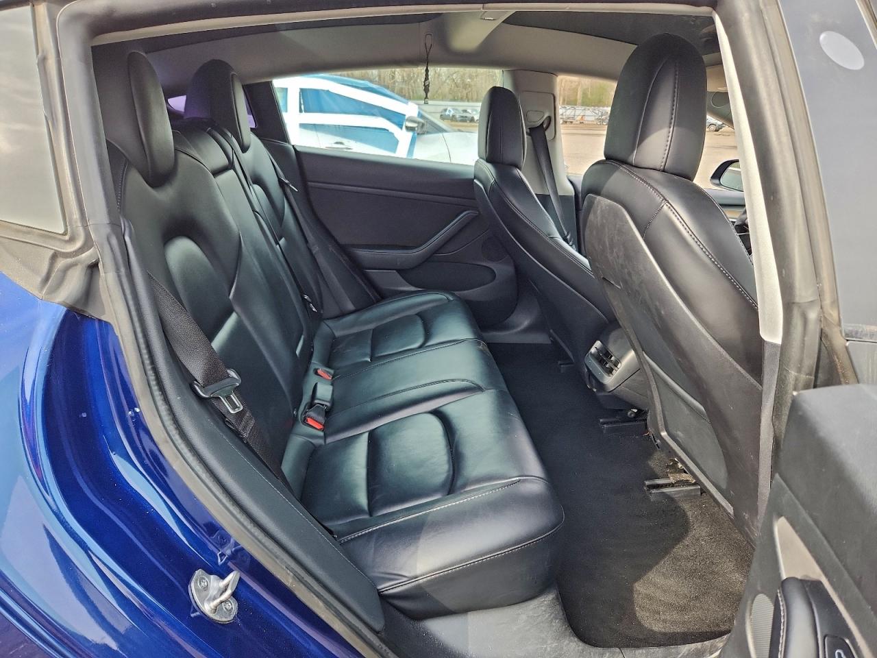 2022 TESLA MODEL 3 photo 10