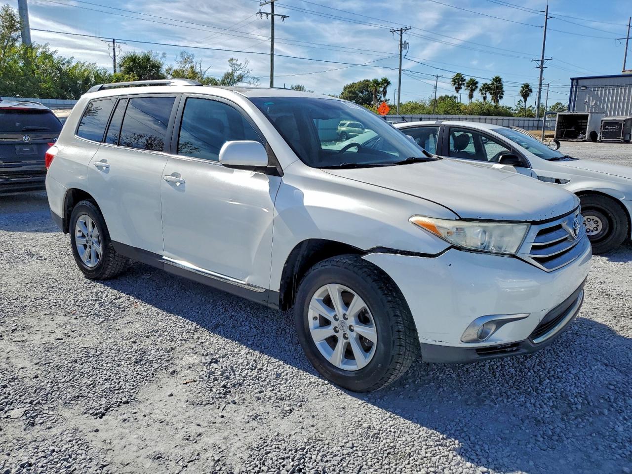 2011 TOYOTA HIGHLANDER BASE photo 7