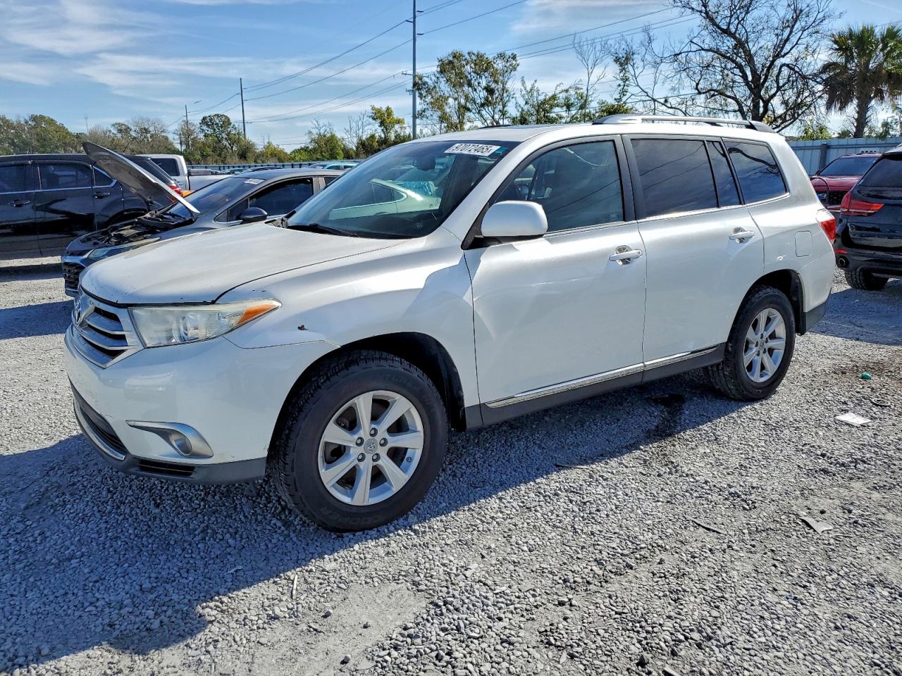 2011 TOYOTA HIGHLANDER