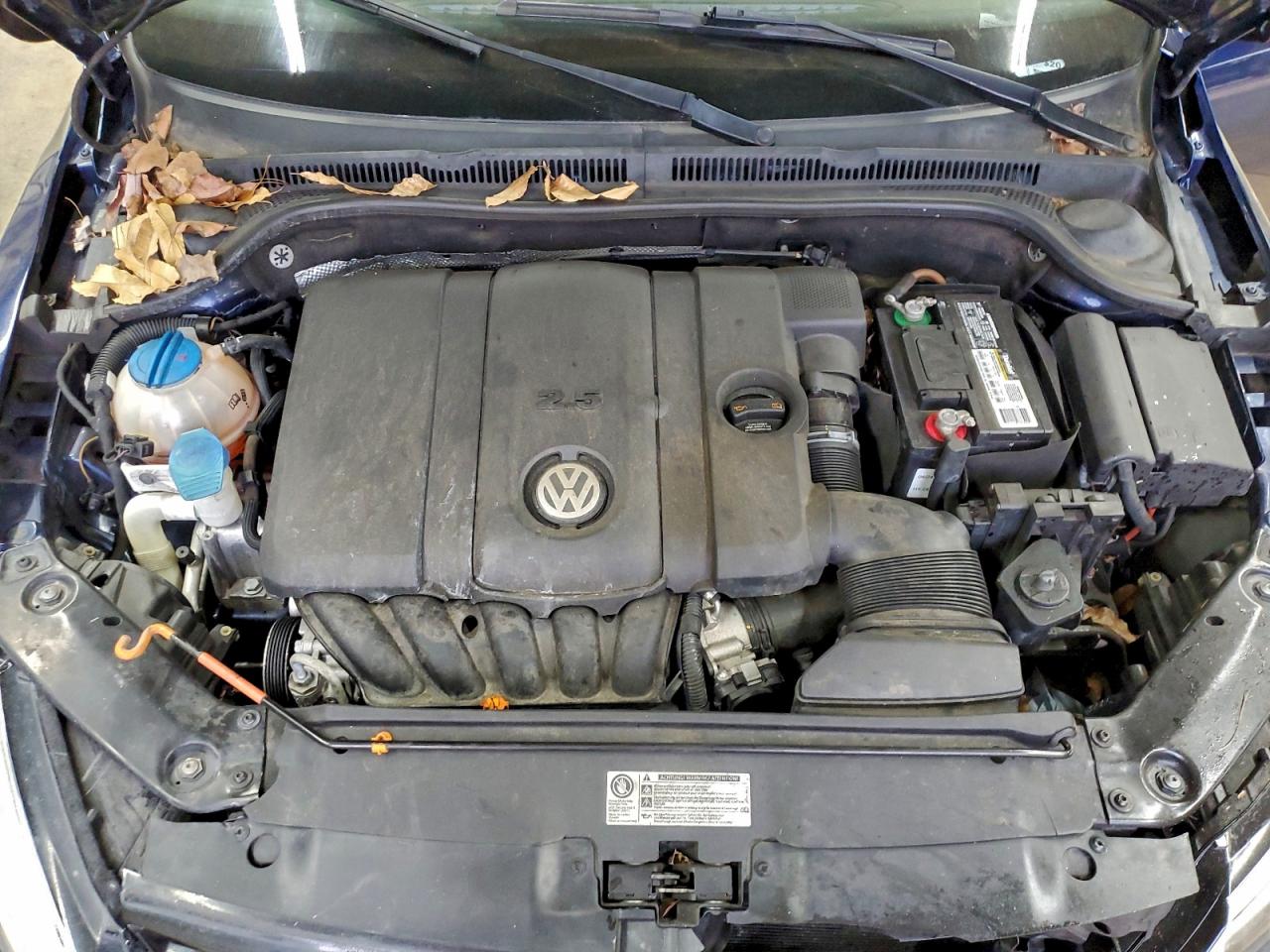 2011 VOLKSWAGEN JETTA SE photo 21