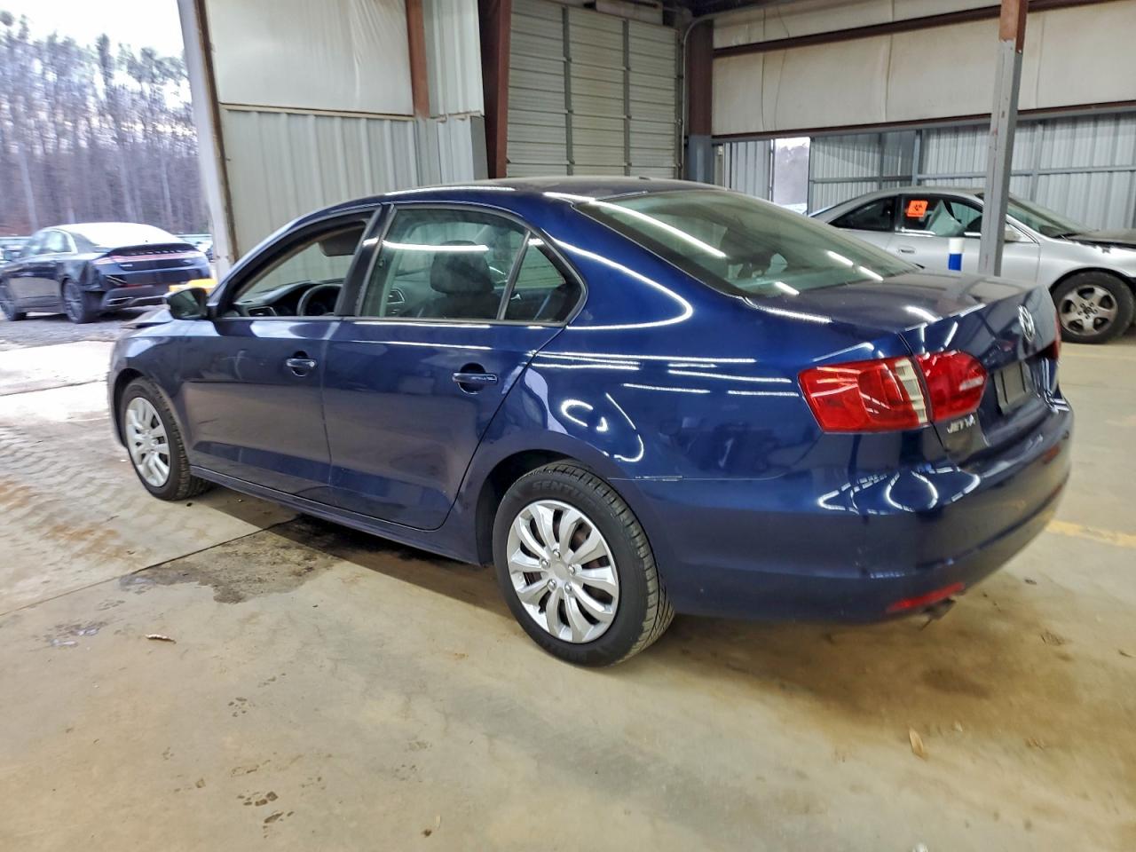 2011 VOLKSWAGEN JETTA SE photo 3
