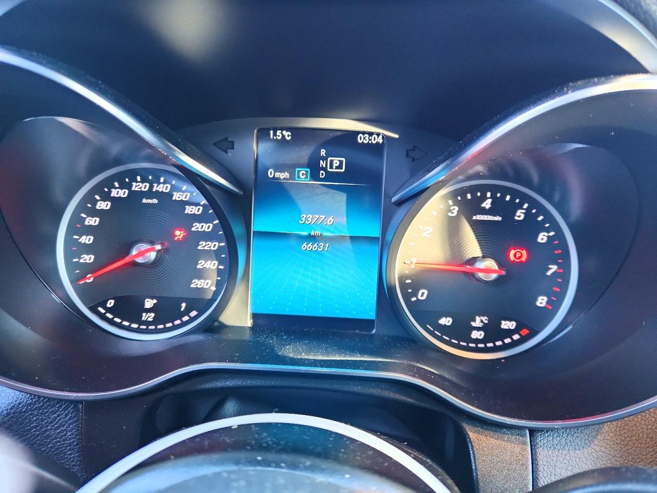 2021 MERCEDES-BENZ GLC 300 4MATIC photo 9