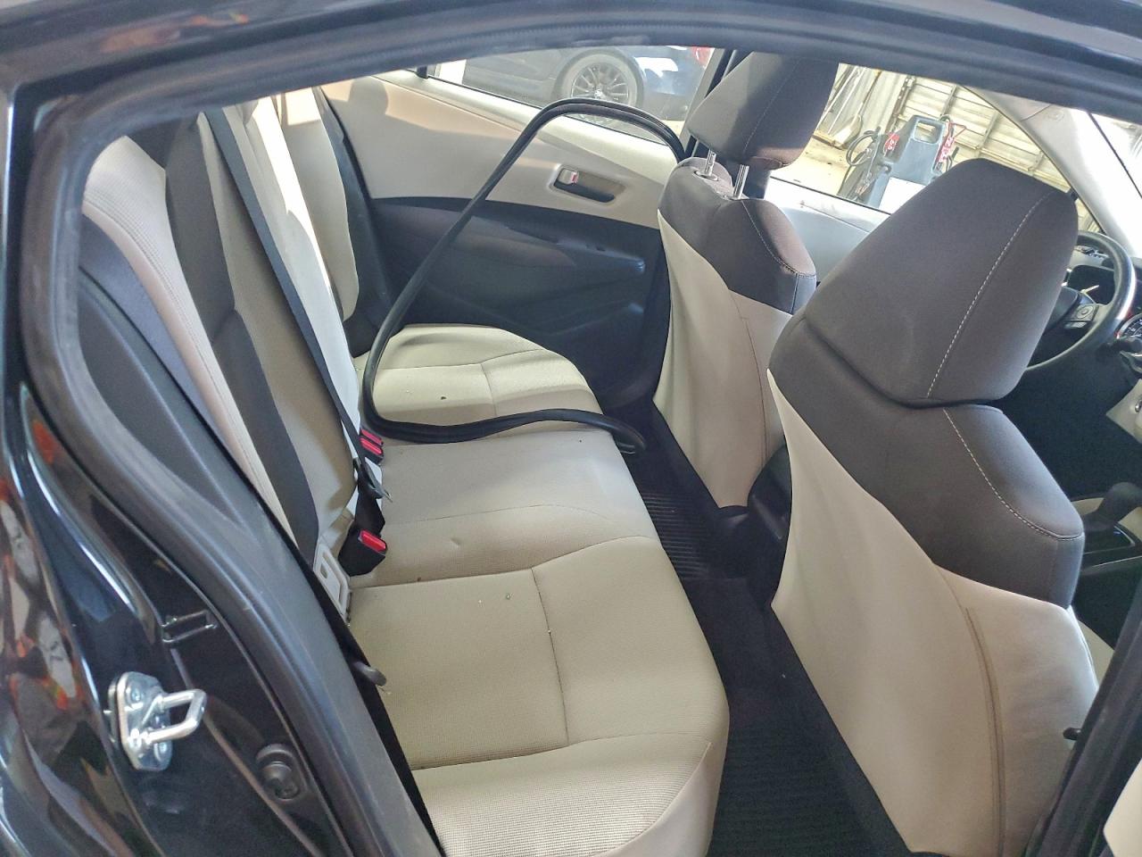 2022 TOYOTA COROLLA LE photo 19