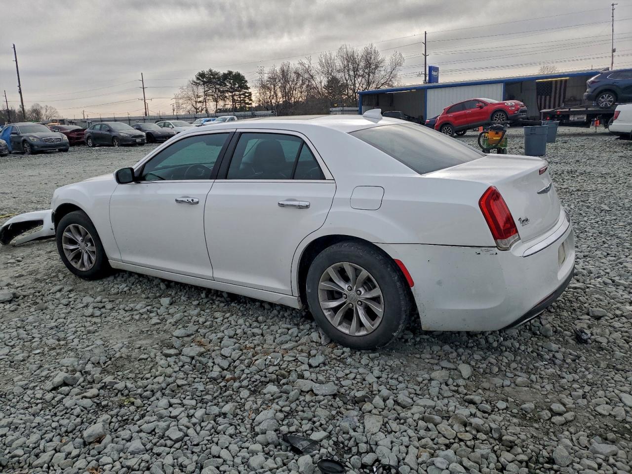 2015 CHRYSLER 300 LIMITED photo 4