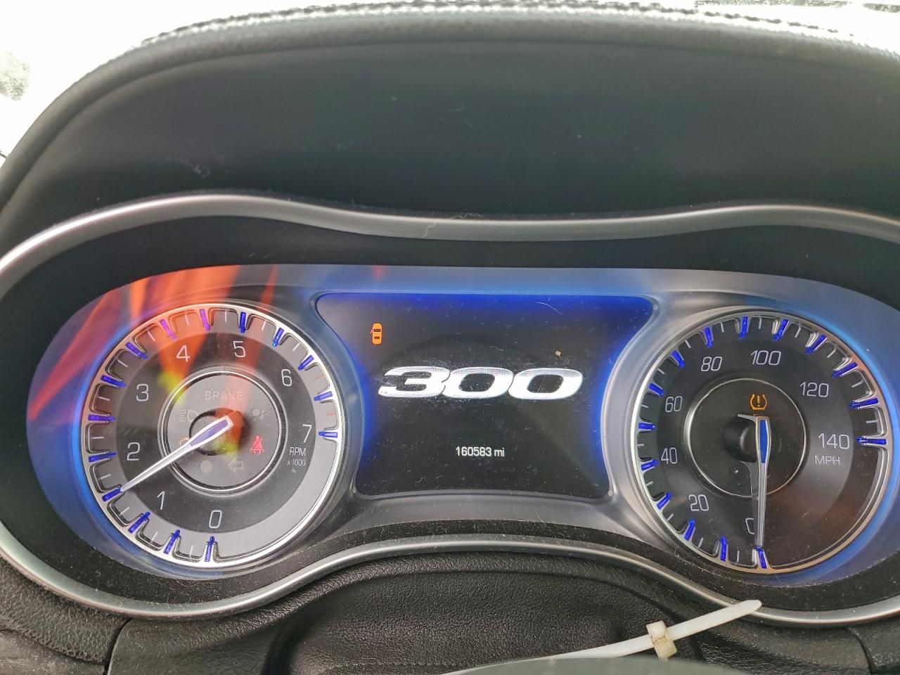 2015 CHRYSLER 300 LIMITED photo 25