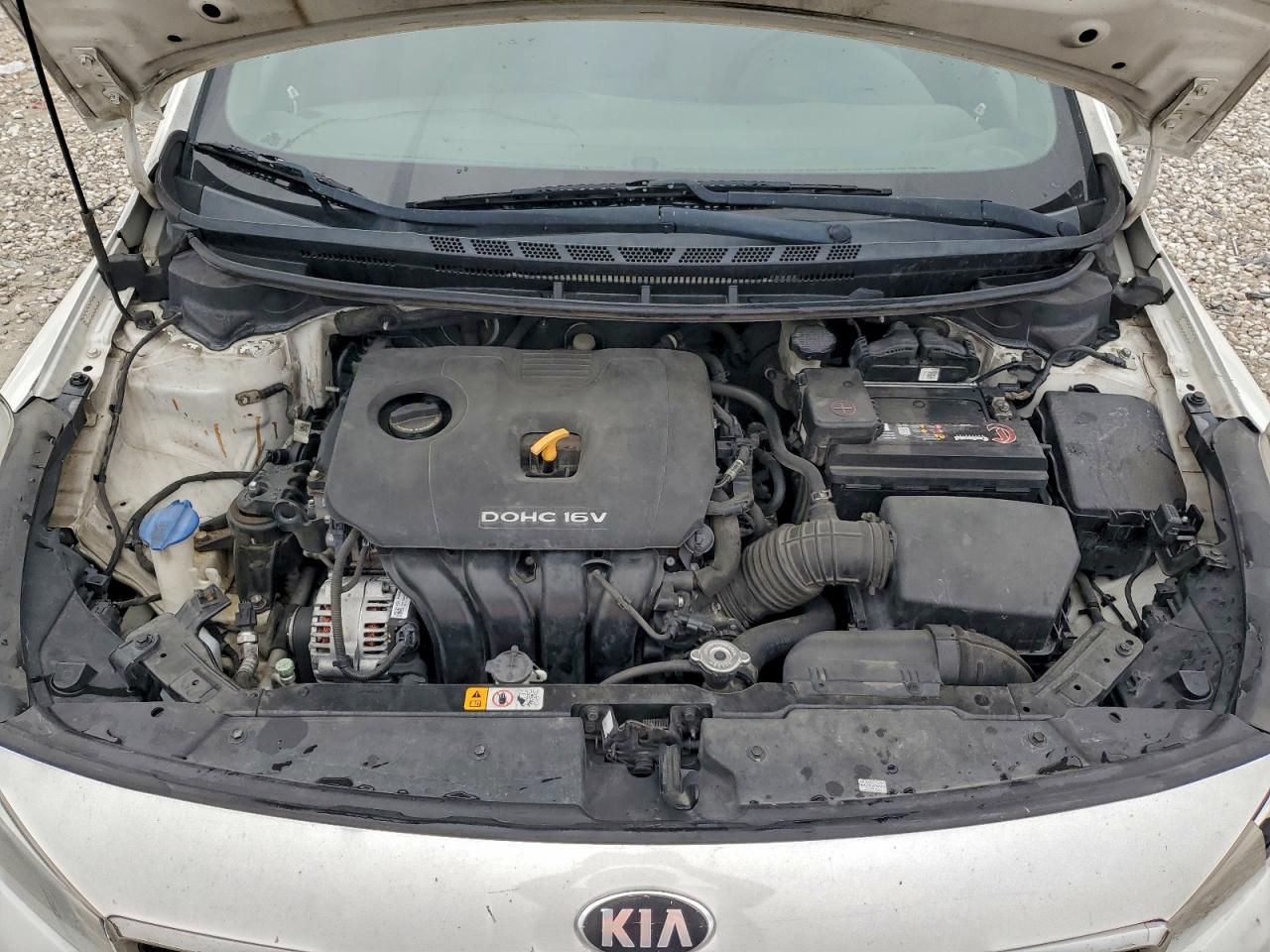 2017 KIA FORTE LX photo 11