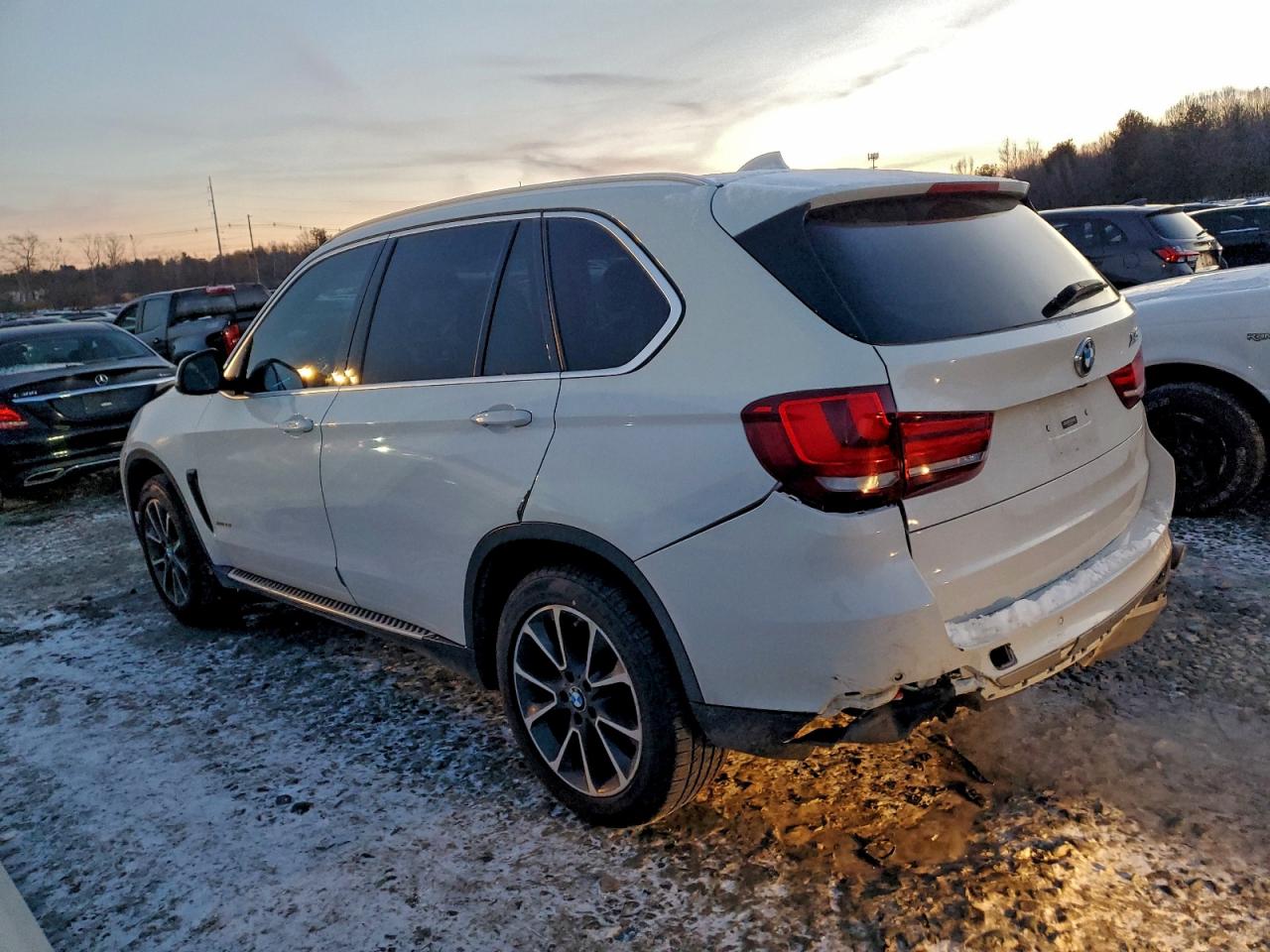 2016 BMW X5 XDRIVE35I photo 2