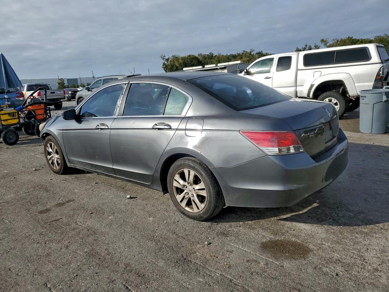 2010 HONDA ACCORD LXP photo 2
