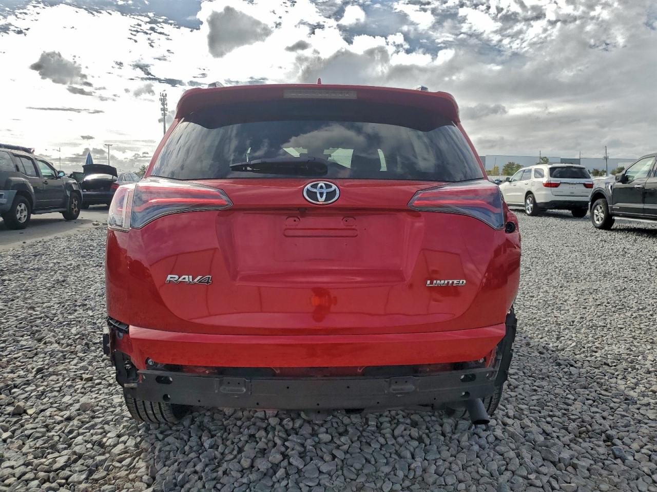 2017 TOYOTA RAV4 LIMITED photo 6
