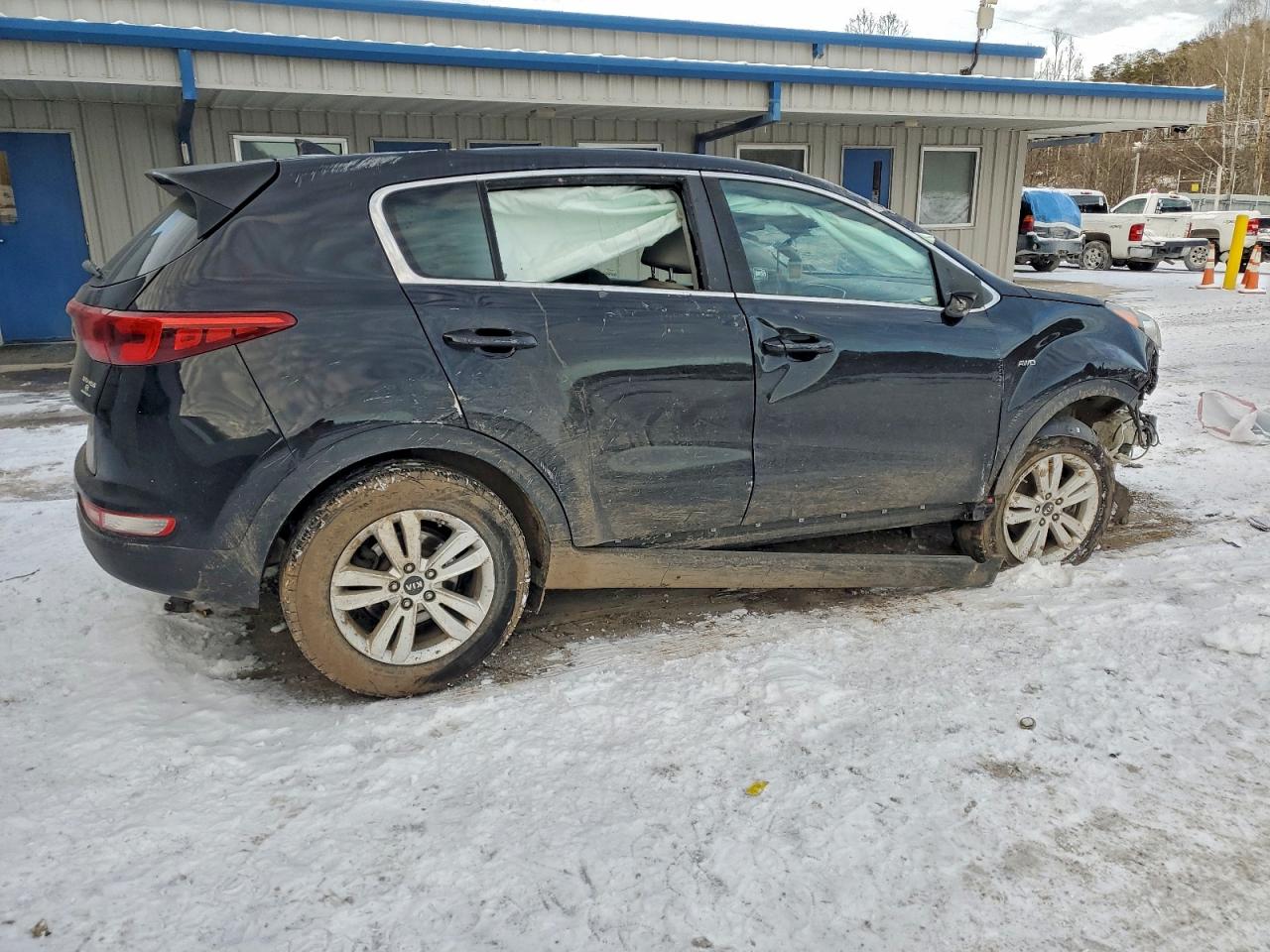 2019 KIA SPORTAGE LX photo 3
