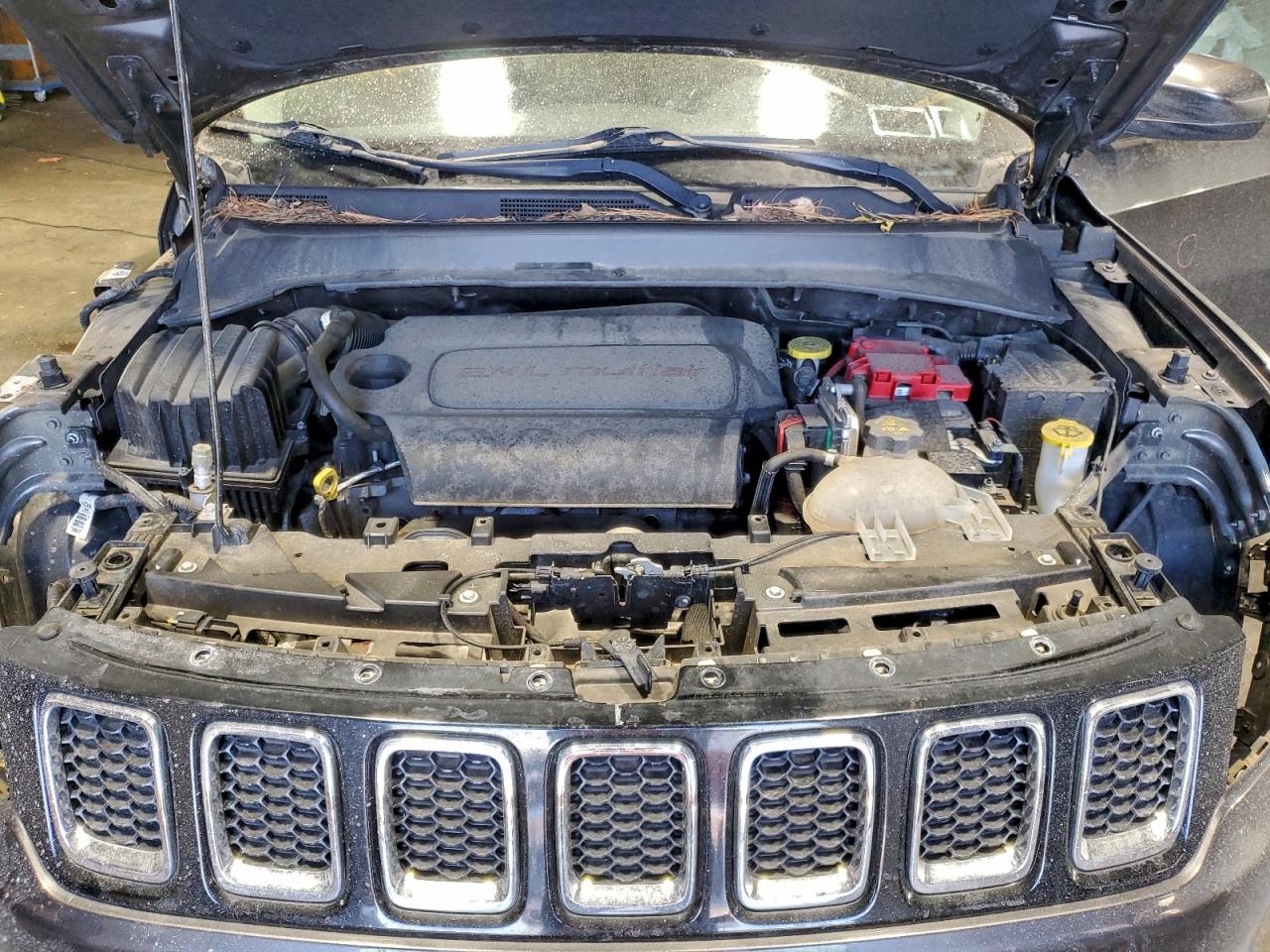 2019 JEEP COMPASS LATITUDE photo 12