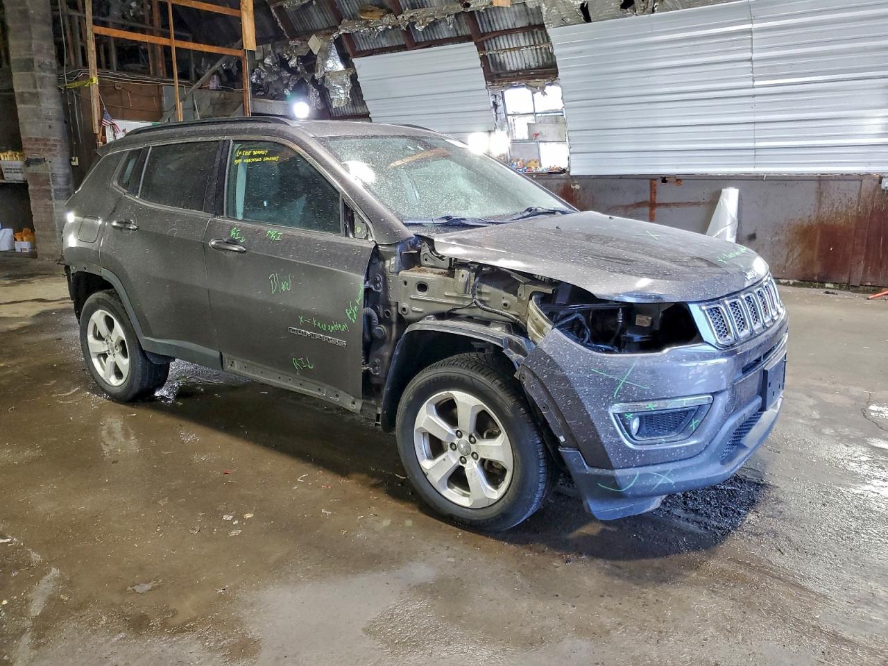 2019 JEEP COMPASS LATITUDE photo 4