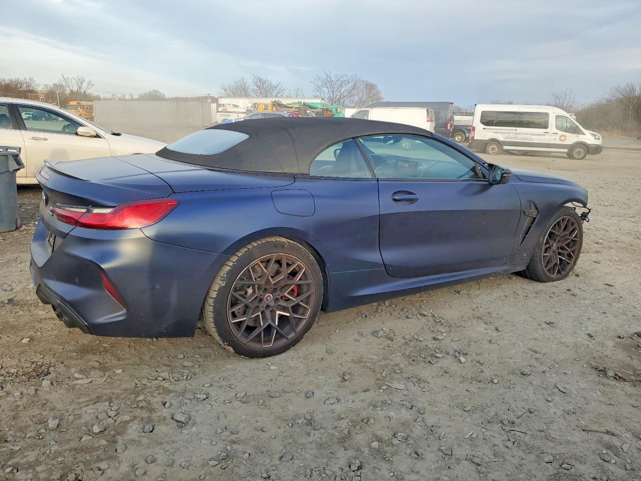 2023 BMW M8 photo 3